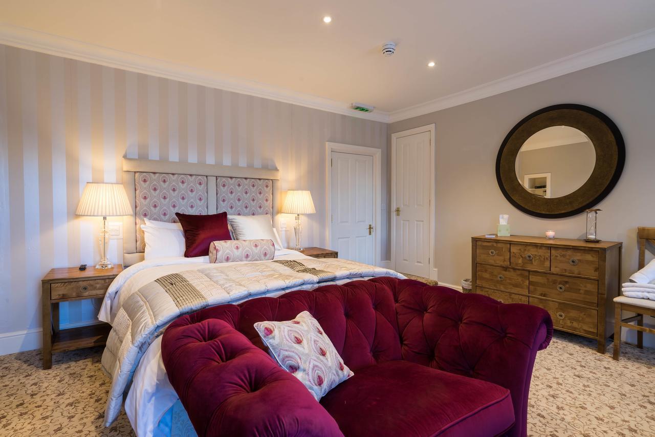 Wilton  Greyhound Inn Wilton מראה חיצוני תמונה