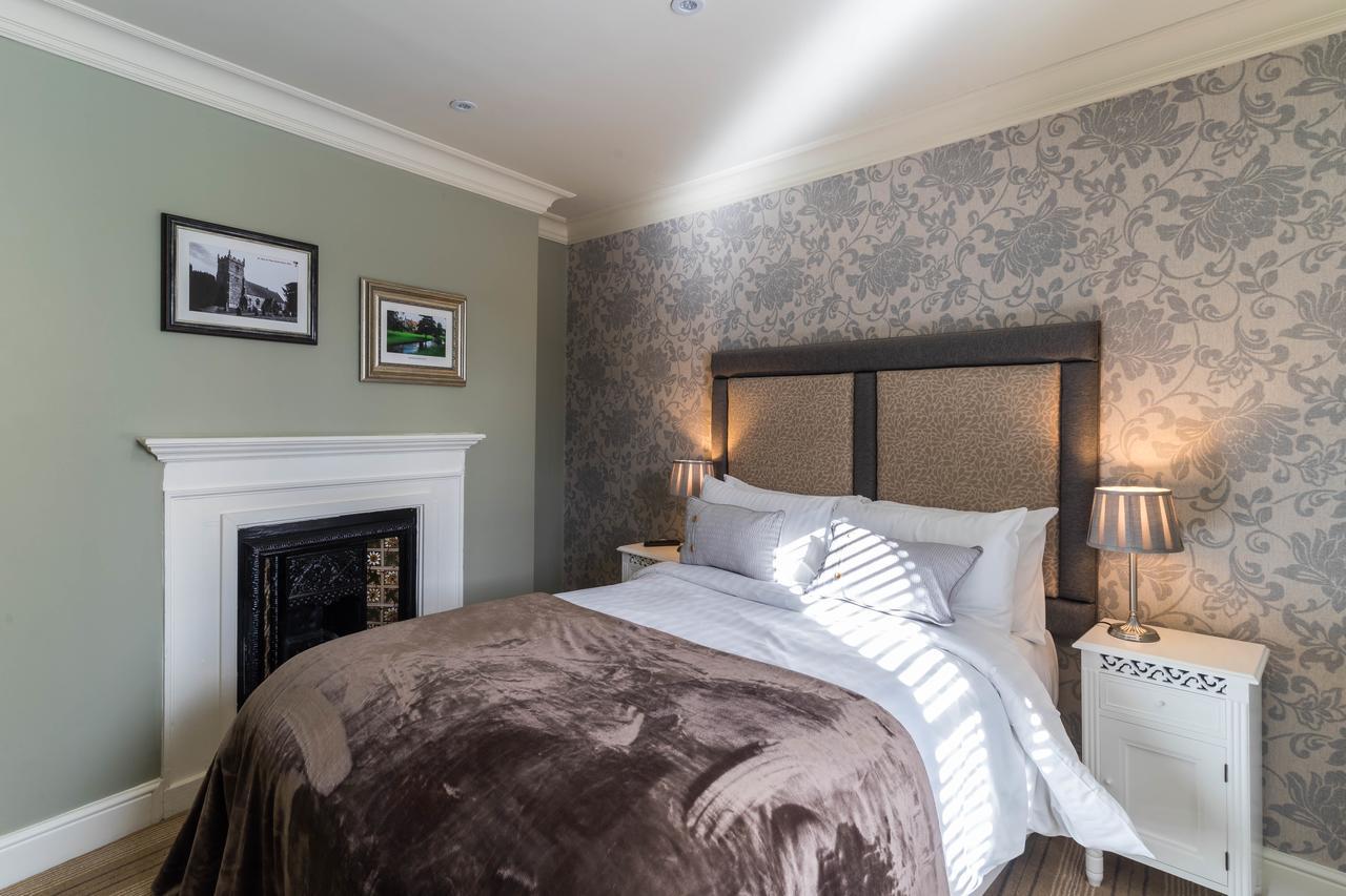 Wilton  Greyhound Inn Wilton מראה חיצוני תמונה