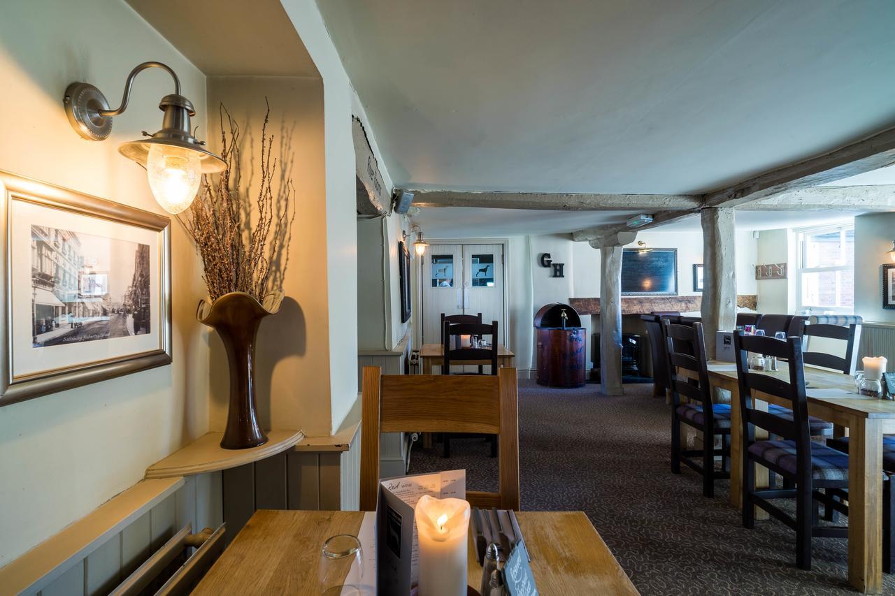 Wilton  Greyhound Inn Wilton מראה חיצוני תמונה