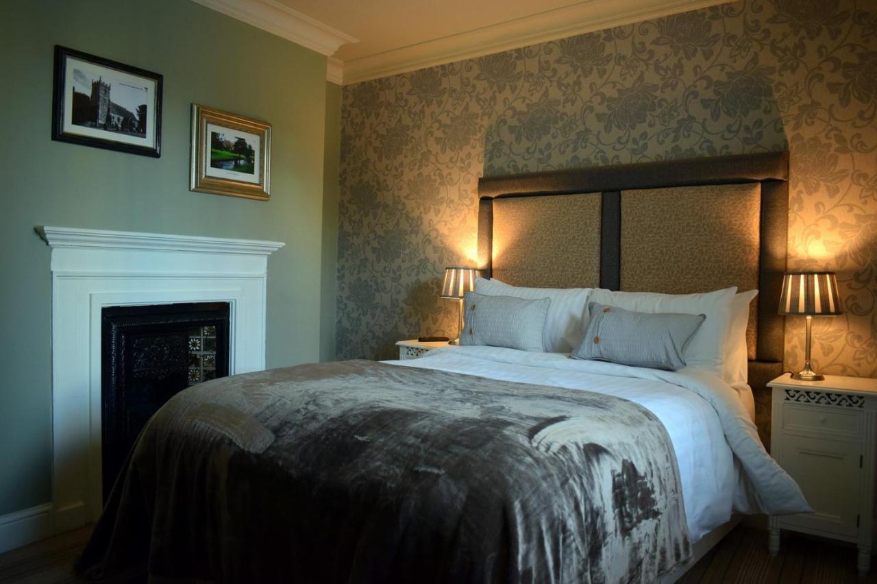 Wilton  Greyhound Inn Wilton מראה חיצוני תמונה